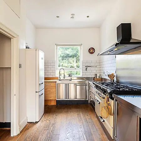 Retro Charm And Modern Comforts Londres Extérieur photo