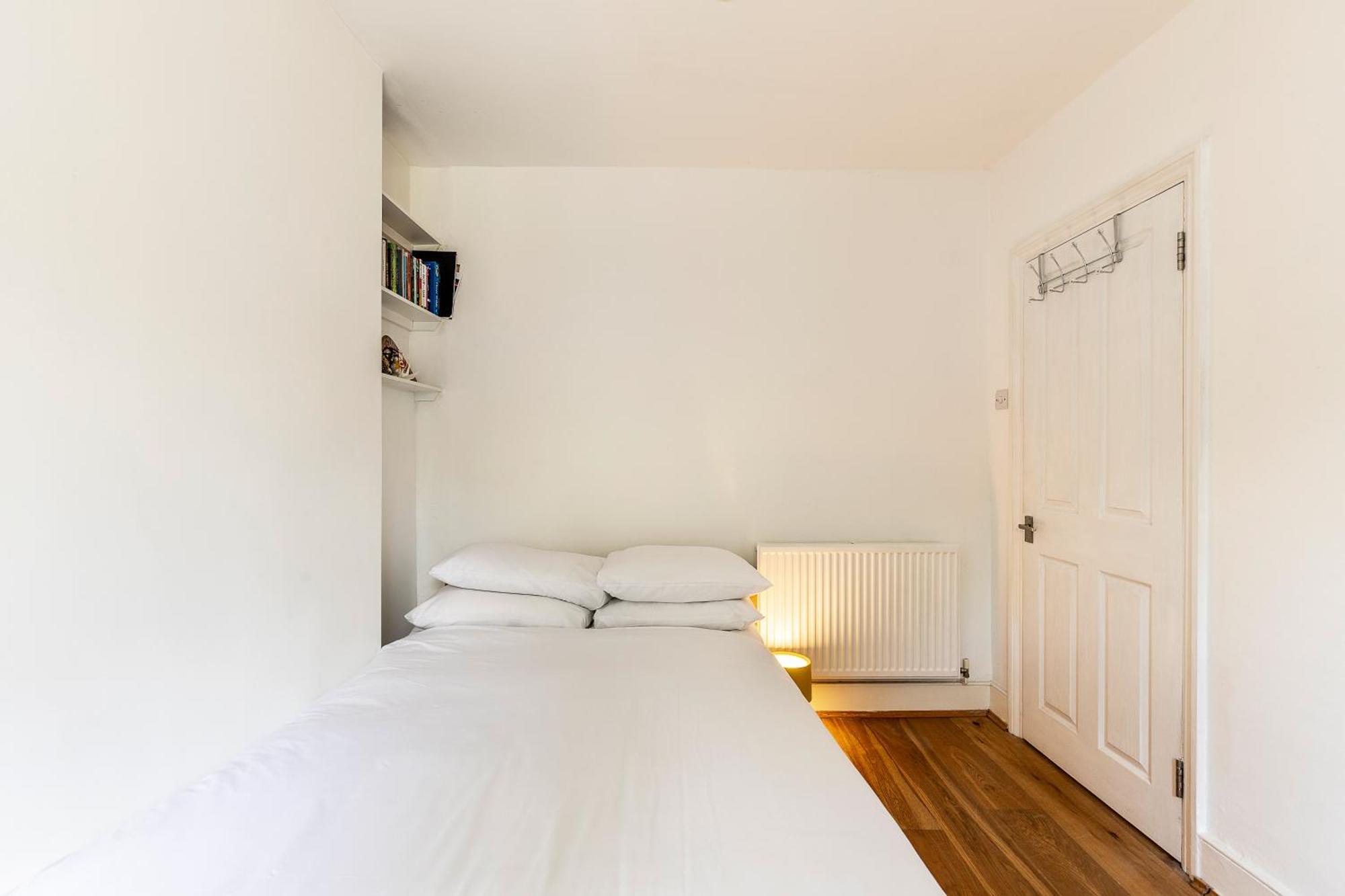 Retro Charm And Modern Comforts Apartment London