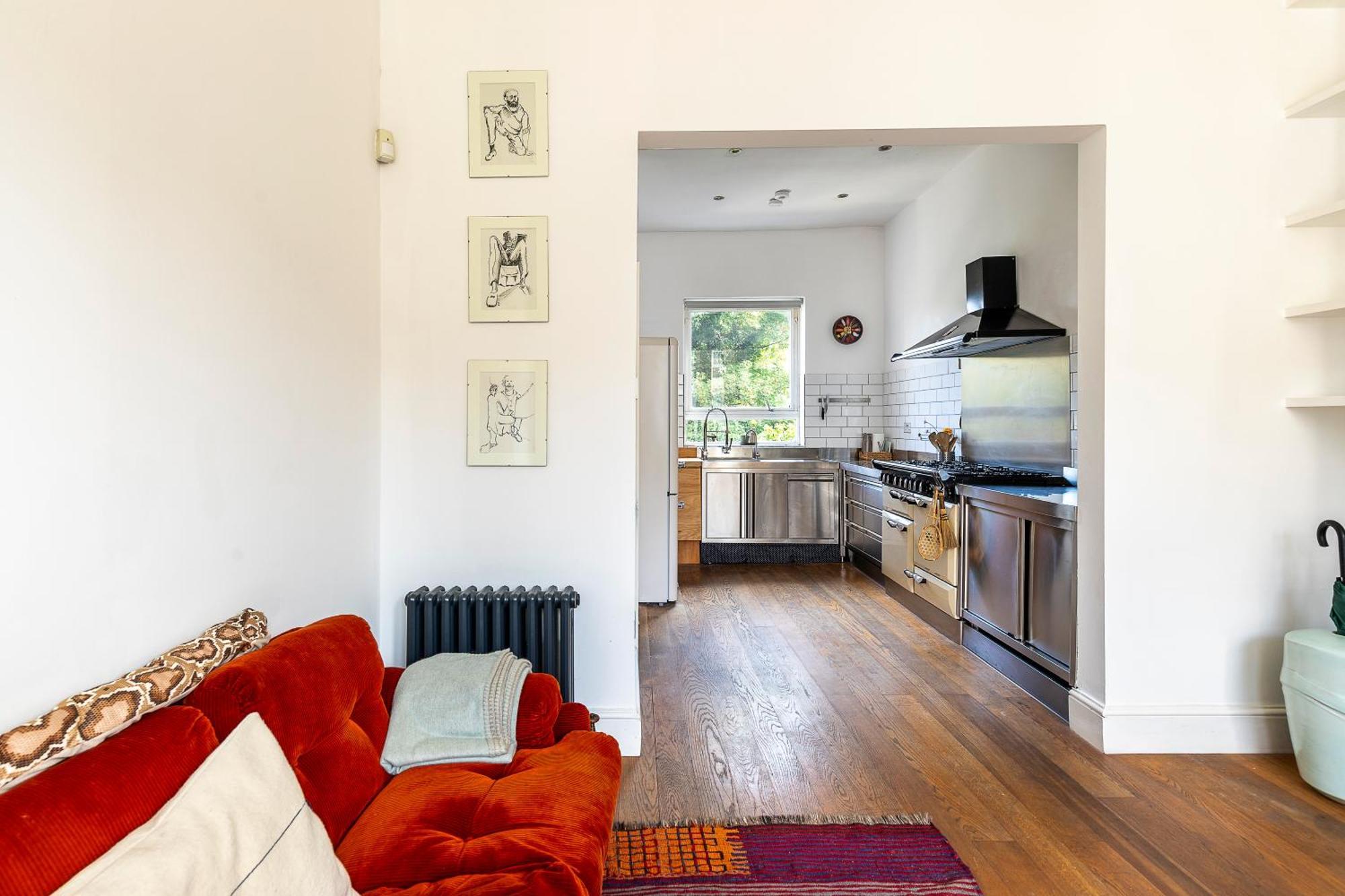 Retro Charm And Modern Comforts * London