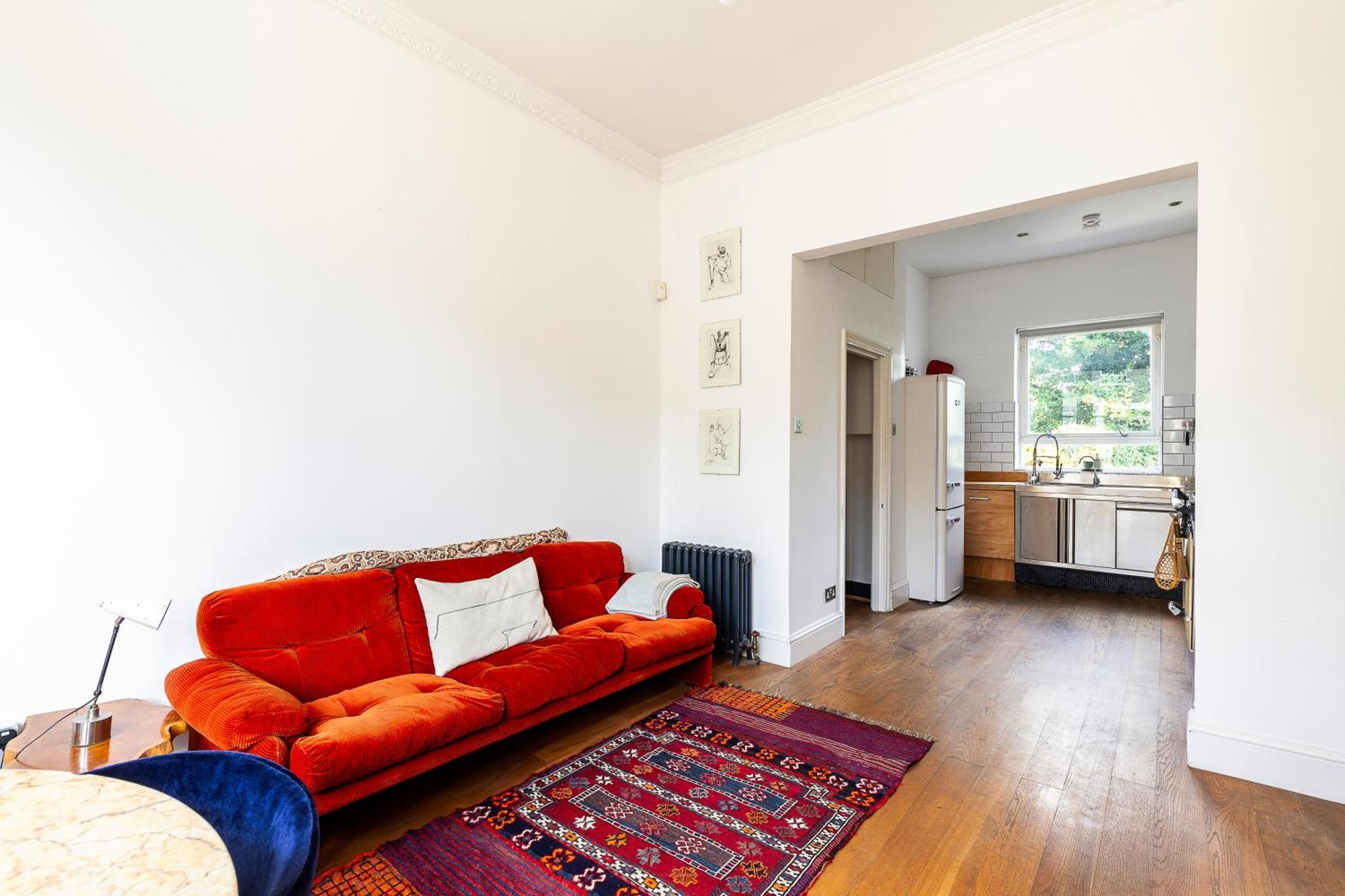 Retro Charm And Modern Comforts * London
