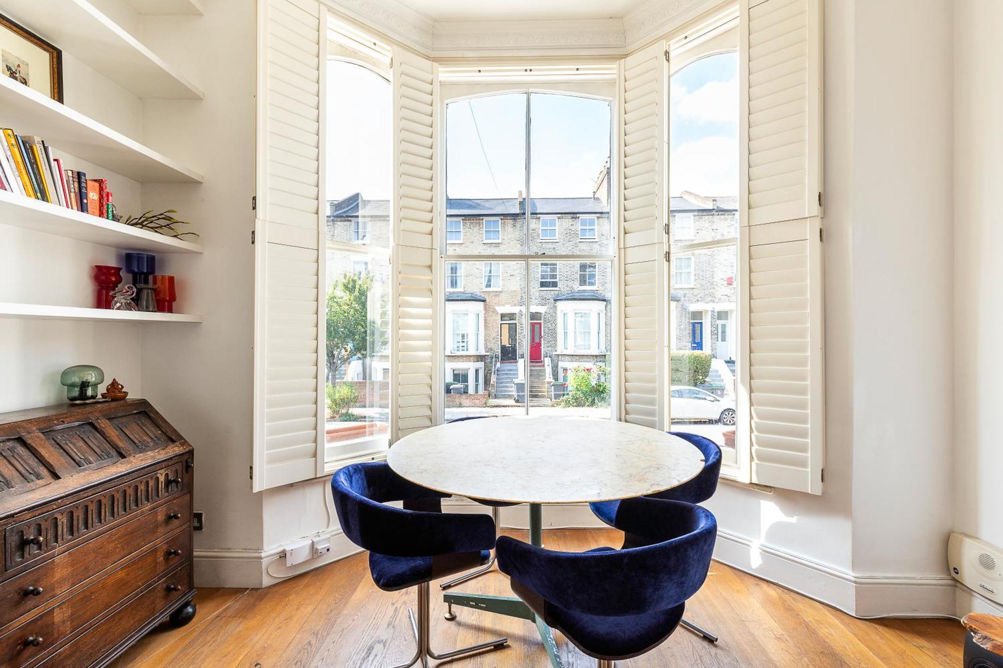 Retro Charm And Modern Comforts Apartment *